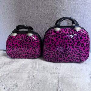 Dejuno 2 pc. Cosmetics Cases~Great Condition 💗🖤